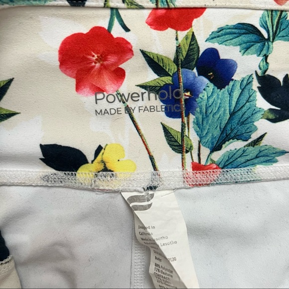 Fabletics Powerhold High-Waisted Floral Poppy Mesh Crop Leggings - Picture 4 of 11